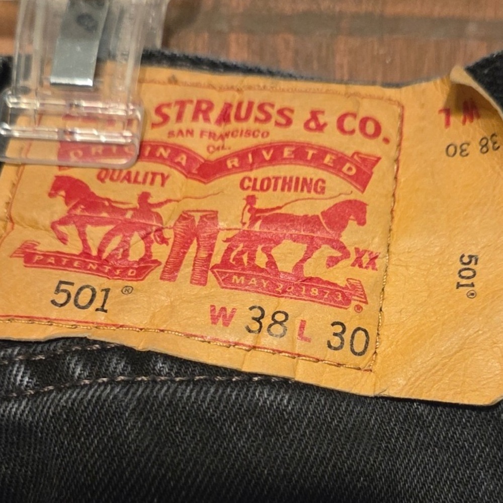 Levi's 501 Original Fit Jeans Mens 38x30 Black Button Fly Straight Leg Denim - Picture 5 of 7